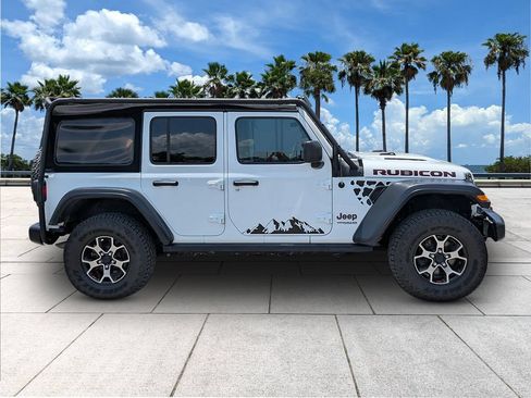Used 2018 Jeep Wrangler Unlimited Rubicon AWD/4WD image 8