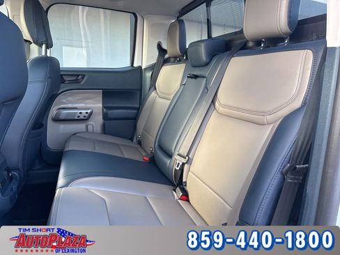 Used 2025 Ford Maverick Lariat image 32