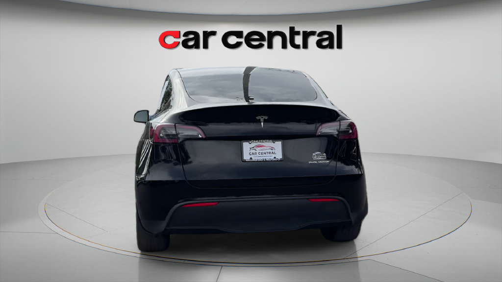 Used 2023 Tesla Model Y Long Range AWD/4WD image 4
