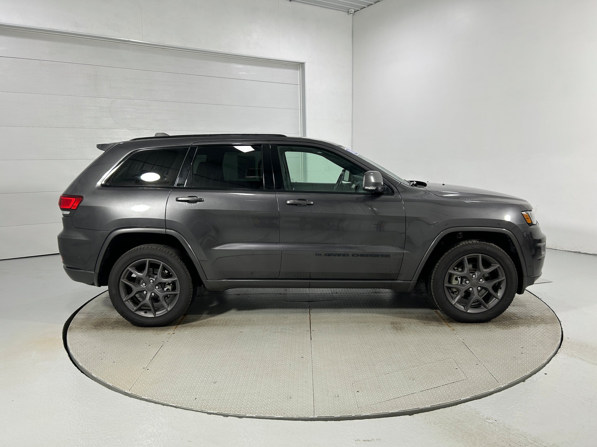 Used 2021 Jeep Grand Cherokee Limited w/ Quick Order Package 28K 80th AWD/4WD image 40