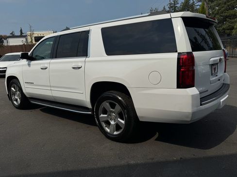 Used 2018 Chevrolet Suburban Premier RWD image 5