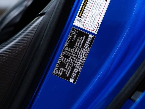 Used 2018 McLaren 570S Spider image 30