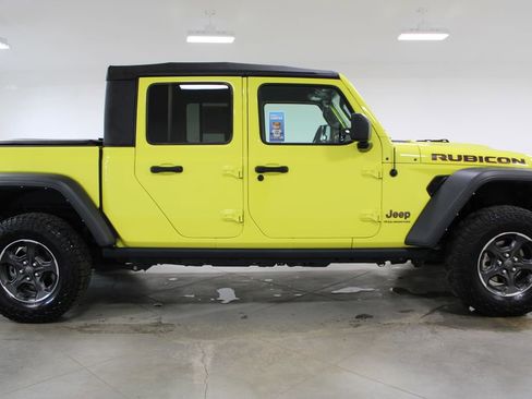 Used 2023 Jeep Gladiator Rubicon AWD/4WD image 12