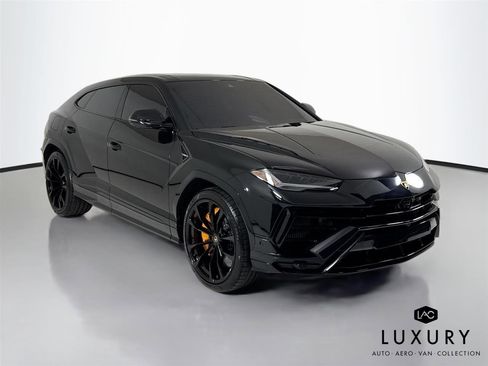 Used 2024 Lamborghini Urus S AWD/4WD image 3