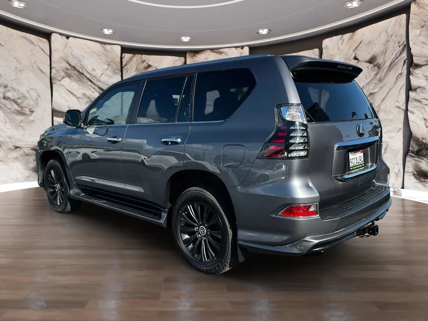 Used 2023 Lexus GX 460 Premium w/ Accessory Package AWD/4WD image 9