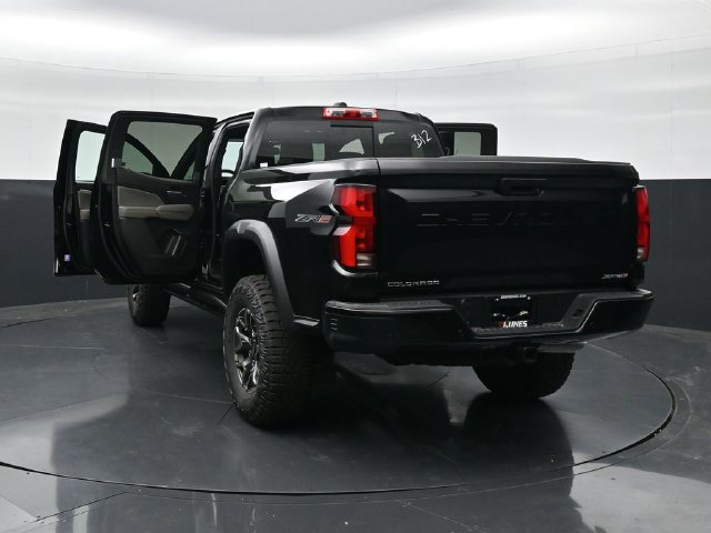 New 2026 Chevrolet Colorado ZR2 w/ Technology Package AWD/4WD image 63