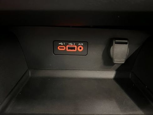 Used 2025 Nissan Altima 2.5 SV FWD image 25