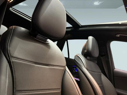 Used 2026 Mercedes-Benz GLC 300 4MATIC image 14