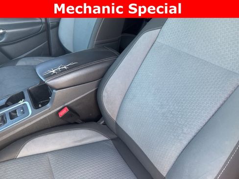 Used 2017 Ford Escape SE w/ Equipment Group 201A image 24