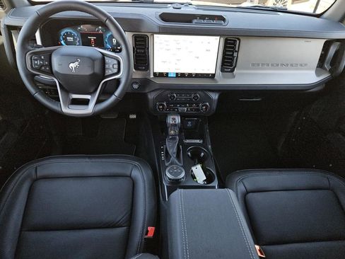 New 2025 Ford Bronco Outer Banks image 5