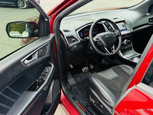 Used 2019 Ford Edge ST w/ Equipment Group 401A image 10