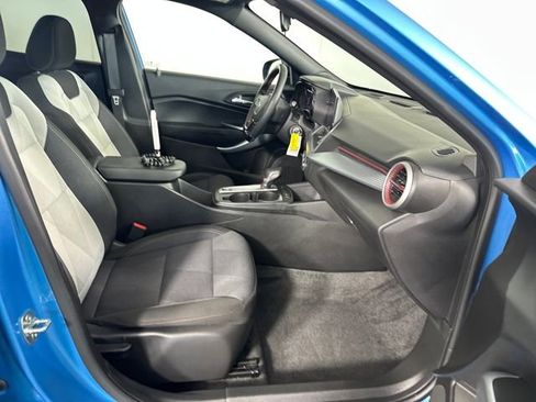 Used 2025 Chevrolet Trax RS w/ Driver Confidence Package image 28