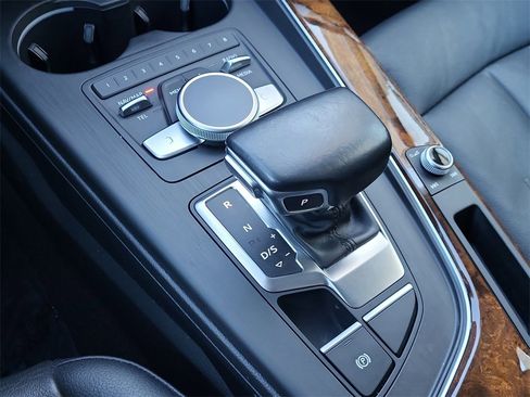 Used 2017 Audi A4 2.0T Premium Plus w/ Premium Plus Package image 28