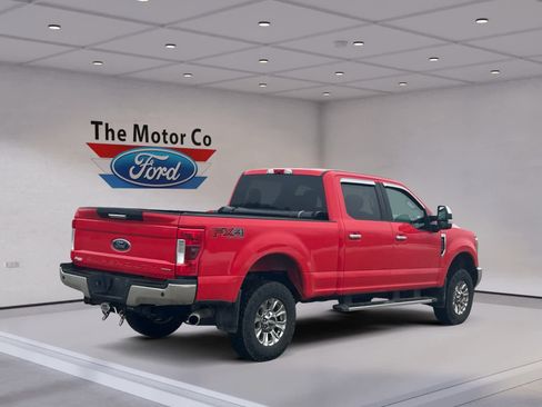 Used 2017 Ford F250 XLT w/ XLT Premium Package AWD/4WD image 5