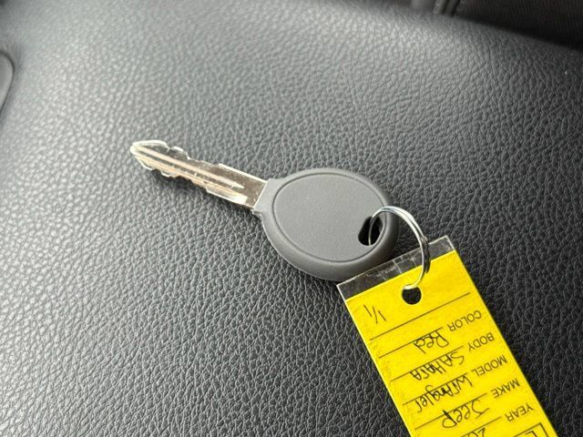 Used 2014 Jeep Wrangler Unlimited Sahara w/ Connectivity Group AWD/4WD image 15