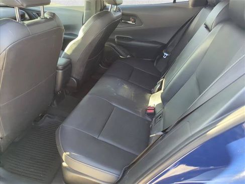 Used 2024 Toyota Prius XLE FWD image 7