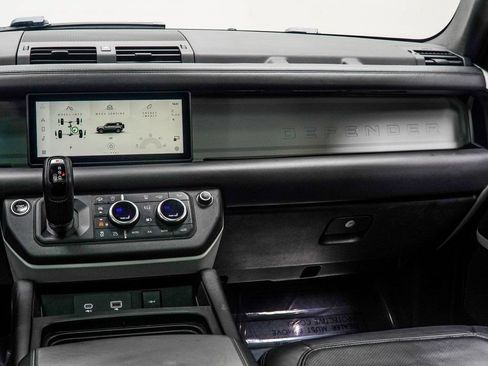 Used 2022 Land Rover Defender 110 XS Edition AWD/4WD image 17