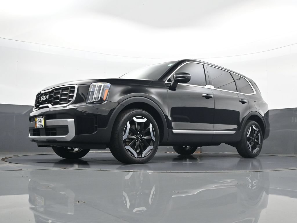 Used 2023 Kia Telluride S w/ S Sunroof Package FWD image 23