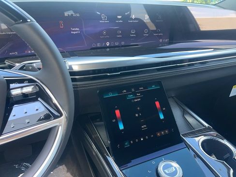New 2026 Cadillac Escalade Luxury w/ Touring Package AWD/4WD image 24