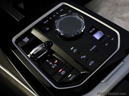 Used 2026 BMW 760i xDrive w/ Executive Package image 26