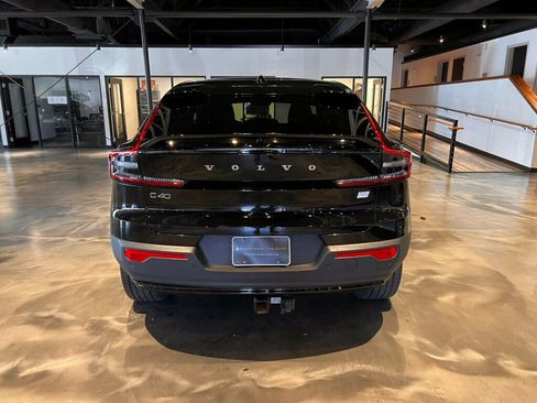 Used 2023 Volvo C40 P8 Recharge Ultimate image 4