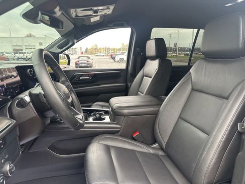 Used 2025 Chevrolet Tahoe LT w/ Comfort Package image 26