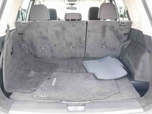 Used 2023 Nissan Rogue SV AWD/4WD image 26
