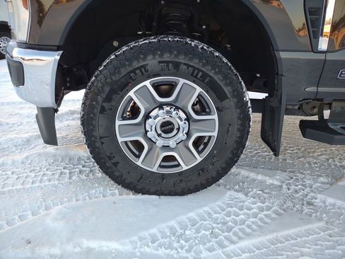 Used 2024 Ford F350 Lariat image 30