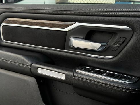 Used 2020 RAM 1500 Laramie AWD/4WD image 22