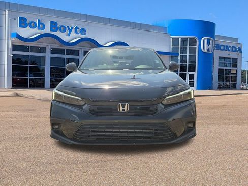Used 2024 Honda Civic Touring image 2