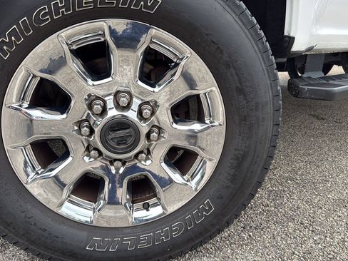 Used 2019 Ford F250 Lariat w/ Lariat Ultimate Package AWD/4WD image 25