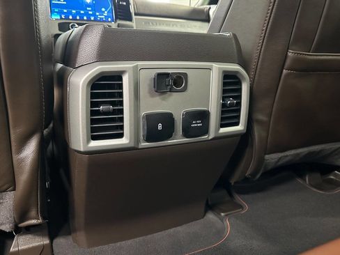 Used 2022 Ford F250 King Ranch w/ King Ranch Ultimate Package AWD/4WD image 46