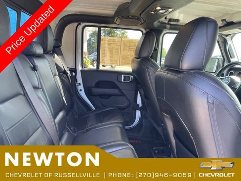Used 2020 Jeep Gladiator Overland AWD/4WD image 25