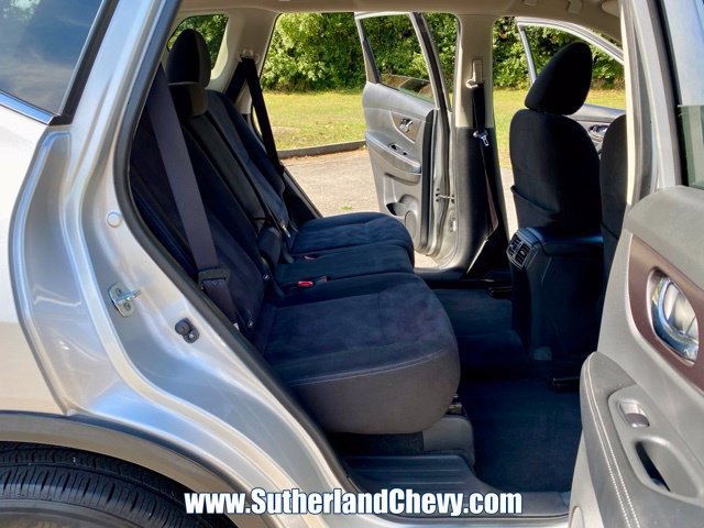 Used 2015 Nissan Rogue SV AWD/4WD image 33