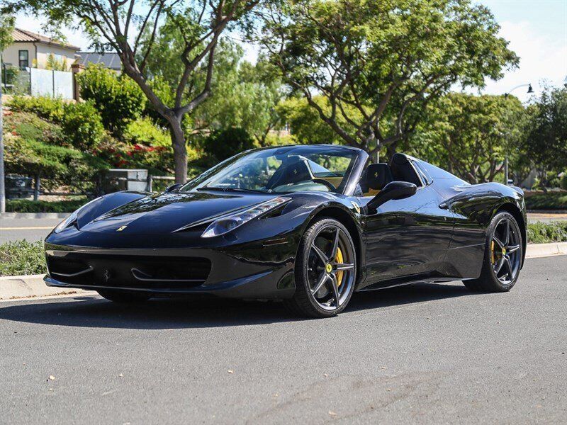 Used 2013 Ferrari 458 Spider RWD image 16