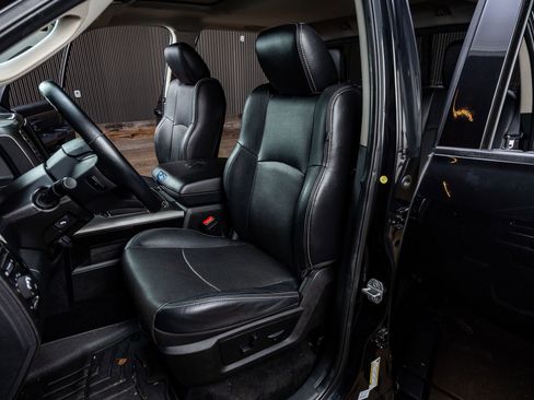 Used 2017 RAM 1500 Sport image 30