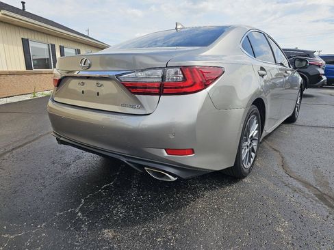 Used 2018 Lexus ES 350 w/ Premier Package FWD image 32