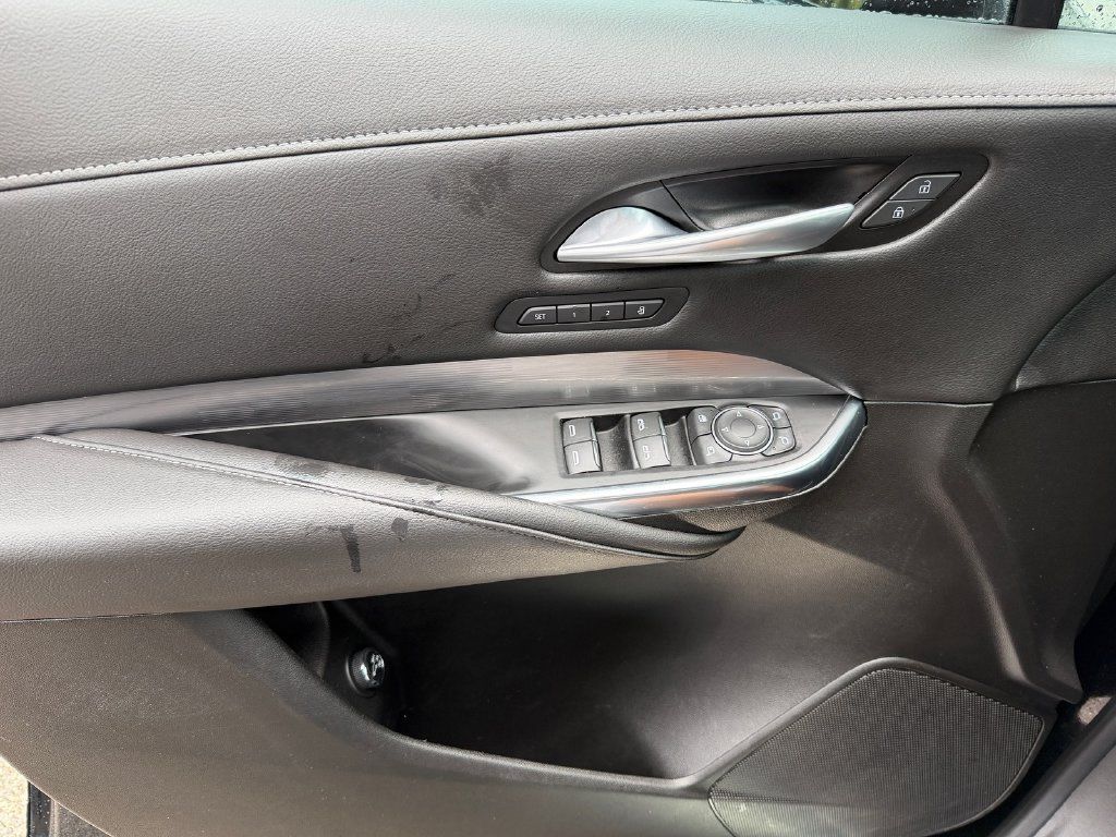 Used 2024 Cadillac XT4 Premium Luxury FWD image 34
