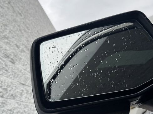 Used 2024 GMC Sierra 1500 SLT w/ SLT Premium Plus Package image 17