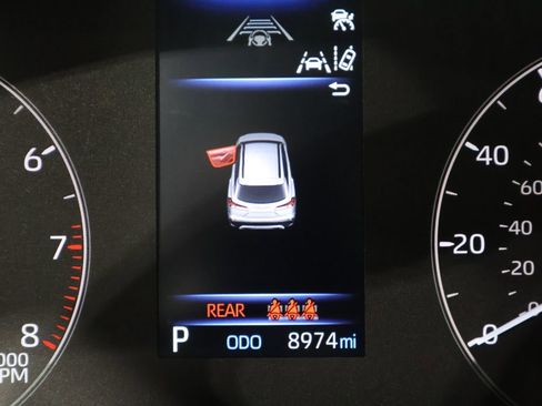 Used 2023 Toyota Corolla Cross LE w/ Moonroof Package image 39