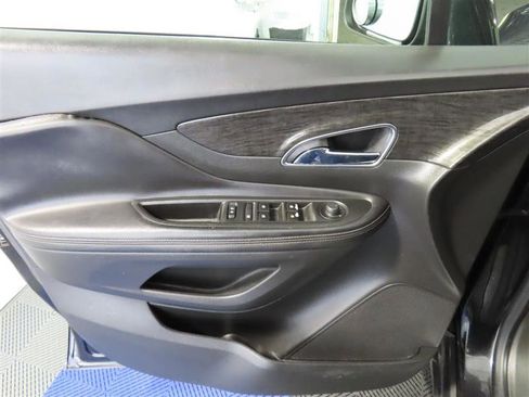 Used 2016 Buick Encore FWD image 17