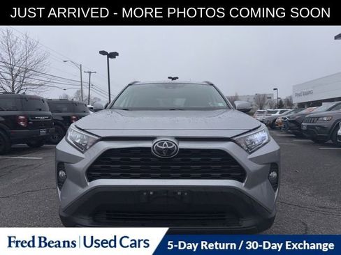 Used 2021 Toyota RAV4 XLE image 2
