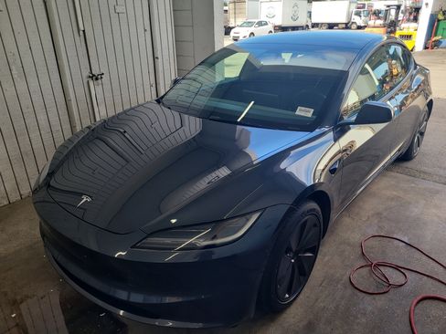 Used 2024 Tesla Model 3 Long Range RWD image 14