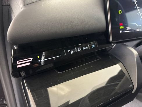 Certified 2026 BMW 530i w/ M Sport Package RWD image 25