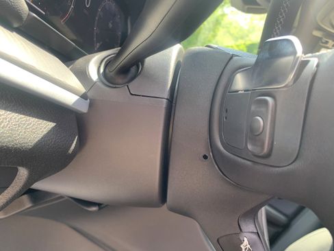 New 2025 Jeep Grand Cherokee L Laredo w/ Luxury Tech Group I image 27