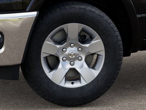 Used 2025 RAM 1500 Big Horn AWD/4WD image 9