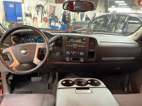 Used 2010 Chevrolet Silverado 1500 LT image 12