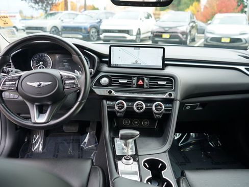 Used 2022 Genesis G70 2.0T image 15