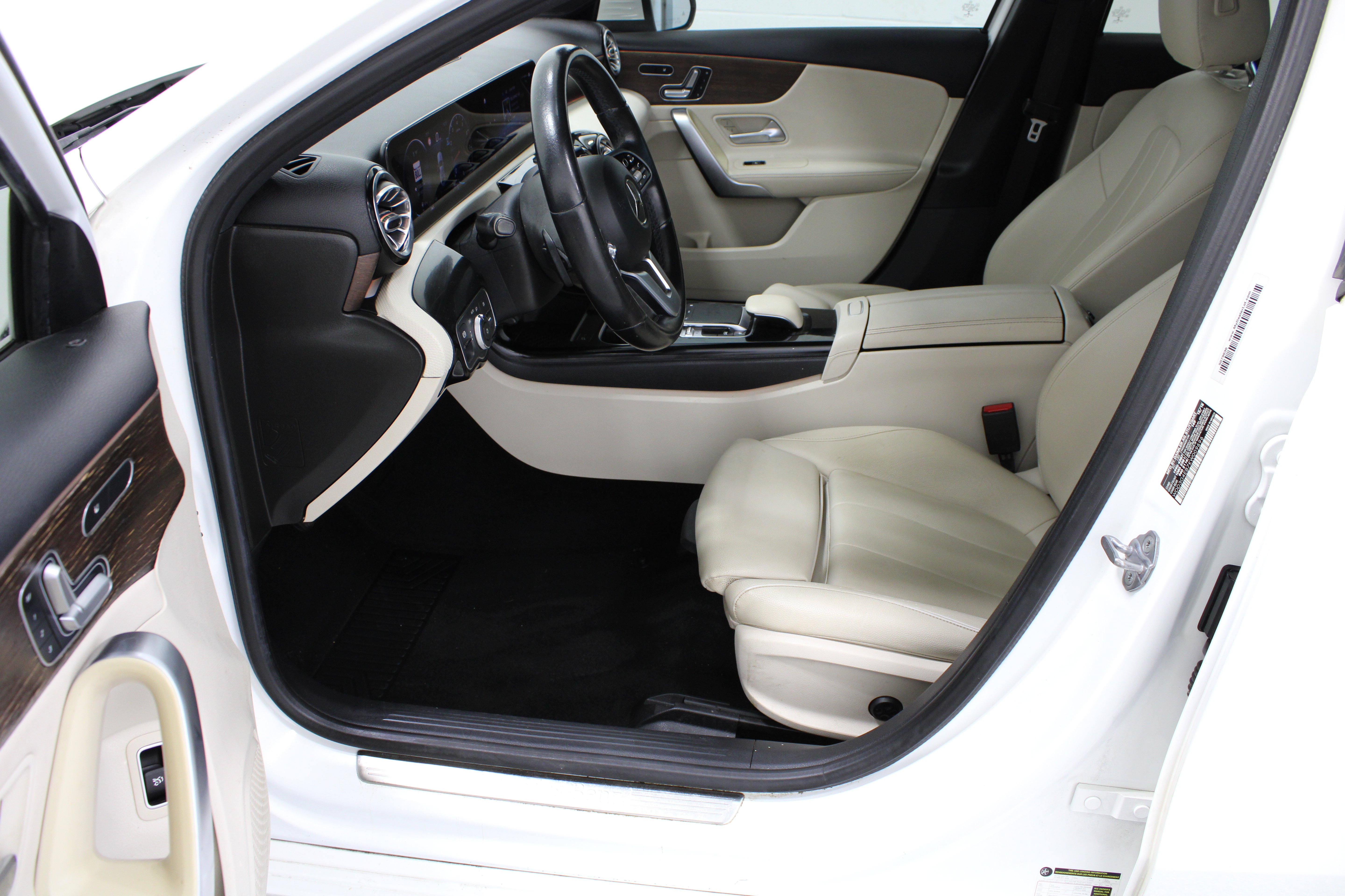 Used 2019 Mercedes-Benz A 220 image 14