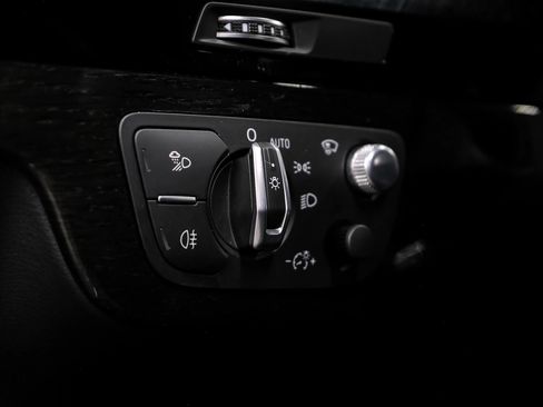 Used 2019 Audi Q7 3.0T Prestige w/ Prestige Package AWD/4WD image 40